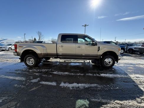 Used 2017 Ford F350 King Ranch w/ King Ranch Ultimate Package image 9