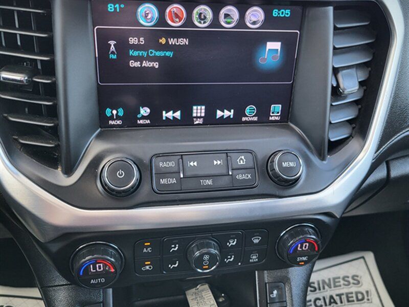 Used 2018 GMC Acadia SLT AWD/4WD image 16