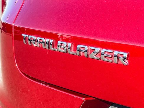 Used 2024 Chevrolet TrailBlazer LT image 11