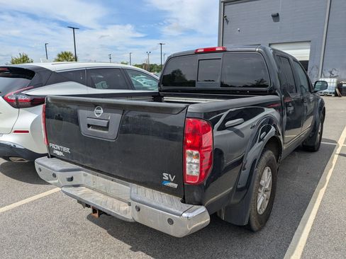 Used 2019 Nissan Frontier SV w/ Value Truck Package RWD image 2