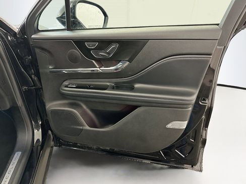 Used 2024 Lincoln Corsair Reserve w/ Equipment Group 201A image 34