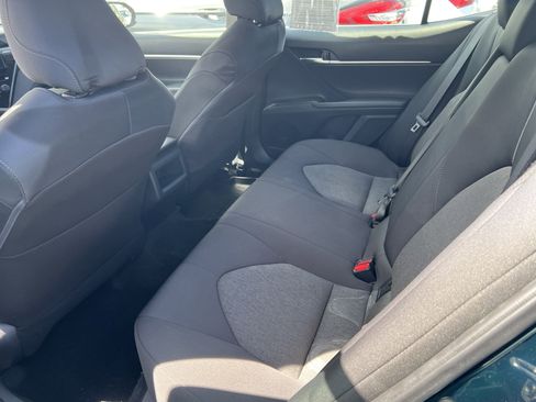 Used 2021 Toyota Camry LE FWD image 12