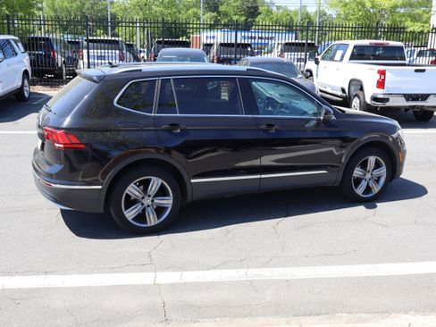 Used 2021 Volkswagen Tiguan SEL image 11