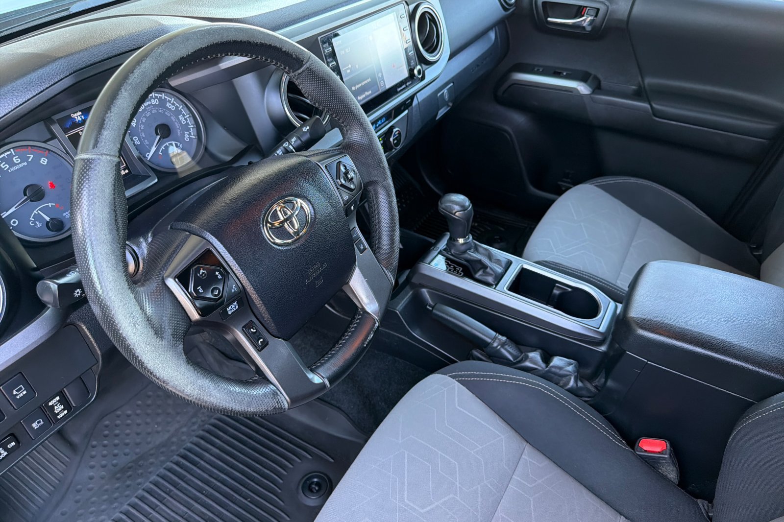 Used 2023 Toyota Tacoma TRD Sport w/ Advanced Technology Package AWD/4WD image 12