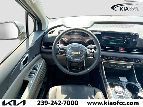 New 2026 Kia Carnival EX FWD image 17