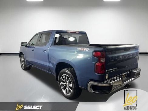 Used 2024 Chevrolet Silverado 1500 LT AWD/4WD image 7