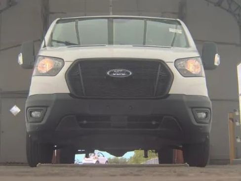 Used 2021 Ford Transit 150 Low Roof RWD image 6