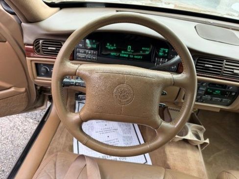 Used 1998 Cadillac De Ville image 18