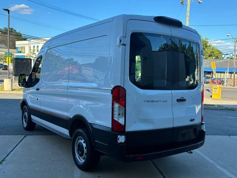 Used 2019 Ford Transit 250 130 Medium Roof RWD image 5