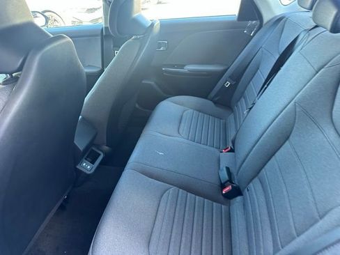 New 2025 Kia K4 EX image 16