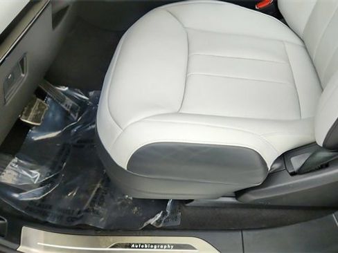 Used 2025 Land Rover Range Rover Sport Autobiography image 33