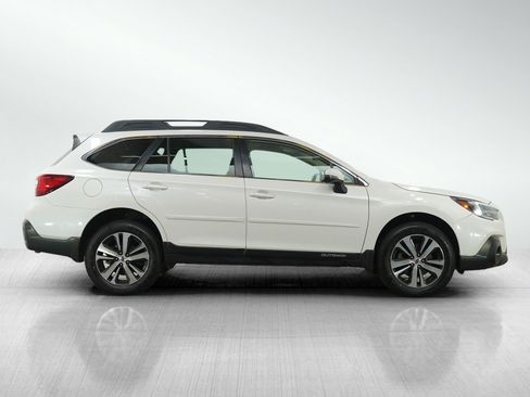 Used 2018 Subaru Outback 3.6R Limited image 6