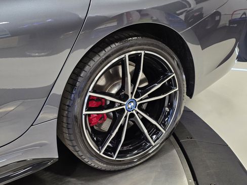 Used 2022 BMW 330e xDrive w/ M Sport Package image 43