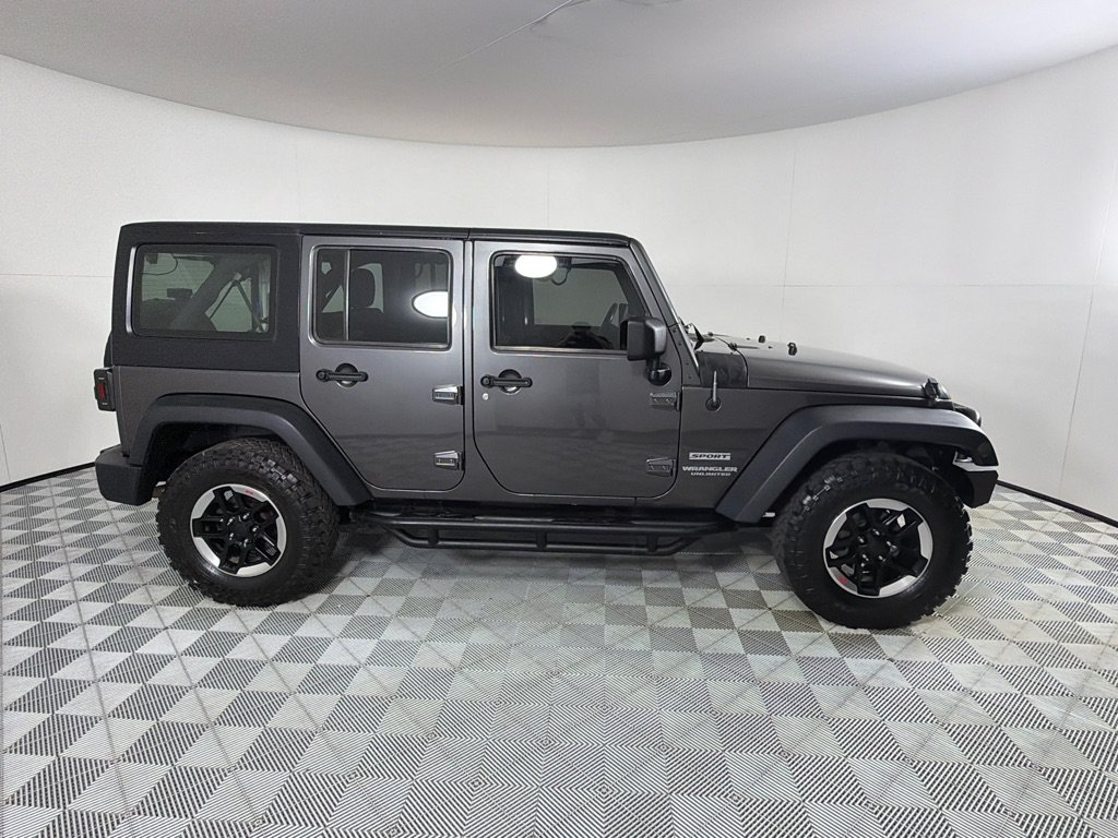 Used 2014 Jeep Wrangler Unlimited Sport w/ Connectivity Group AWD/4WD image 4
