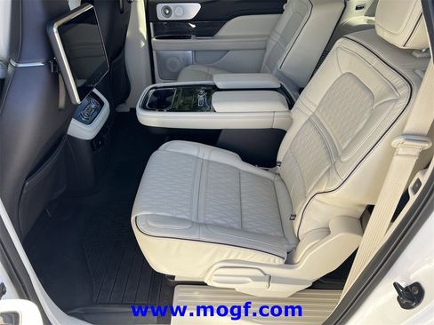 Used 2021 Lincoln Navigator L Black Label w/ Cargo Convenience Package image 25