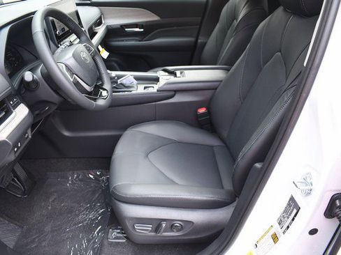 New 2026 Toyota Grand Highlander AWD image 7