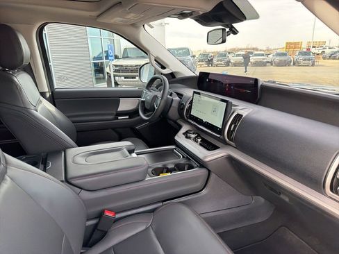 Used 2025 Ford Expedition Max Active image 35