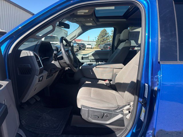 Used 2016 Ford F150 XLT w/ Equipment Group 302A Luxury AWD/4WD image 4