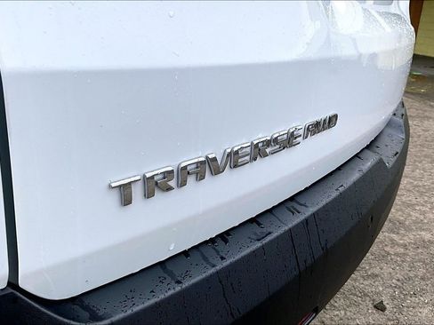 Used 2021 Chevrolet Traverse LT w/ LT Premium Package AWD/4WD image 33