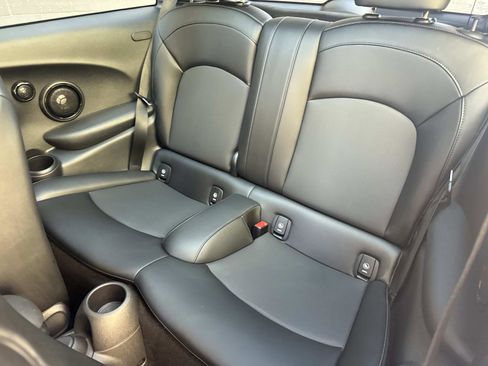Used 2018 MINI Cooper S FWD image 12