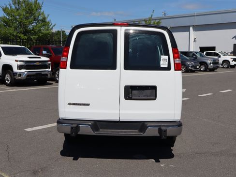 Used 2025 Chevrolet Express 2500 w/ Driver Convenience Package RWD image 10