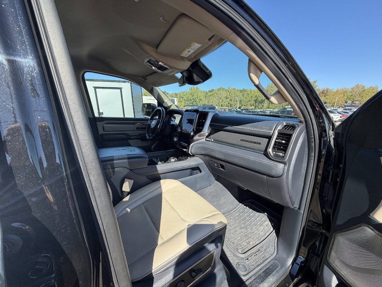 Used 2019 RAM 1500 Limited AWD/4WD image 33