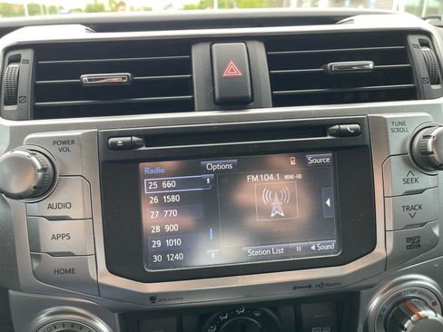 Used 2017 Toyota 4Runner SR5 AWD/4WD image 13