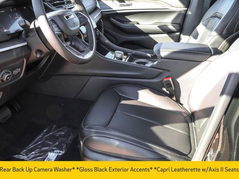 New 2025 Jeep Grand Cherokee L Limited image 5