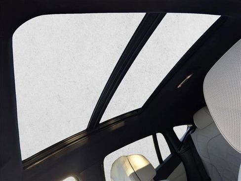 Used 2025 BMW X3 xDrive30i w/ Premium Package image 15