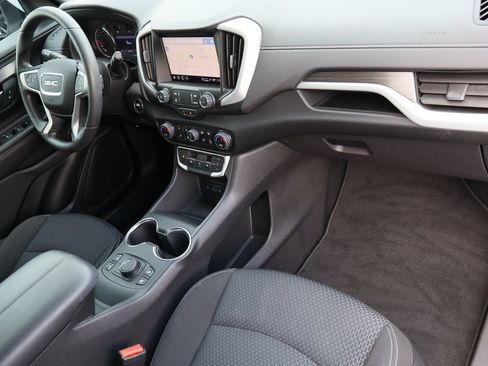 Used 2022 GMC Terrain SLE w/ Driver Convenience Package FWD image 29