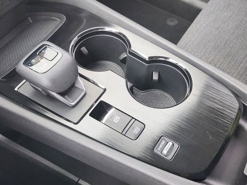 Used 2023 Nissan Rogue SV image 16