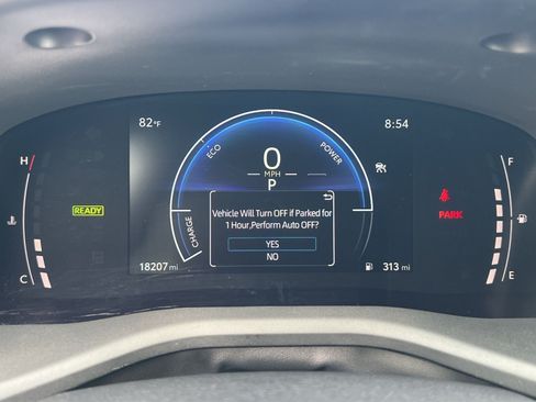 Used 2025 Toyota Camry SE AWD/4WD image 17