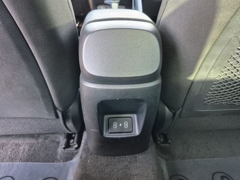 Certified 2024 Hyundai Elantra SEL w/ Convenience Package FWD image 14