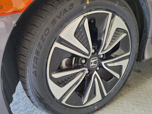 Used 2017 Honda Civic EX-L image 31