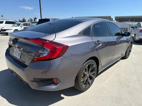 Used 2020 Honda Civic Sport image 2