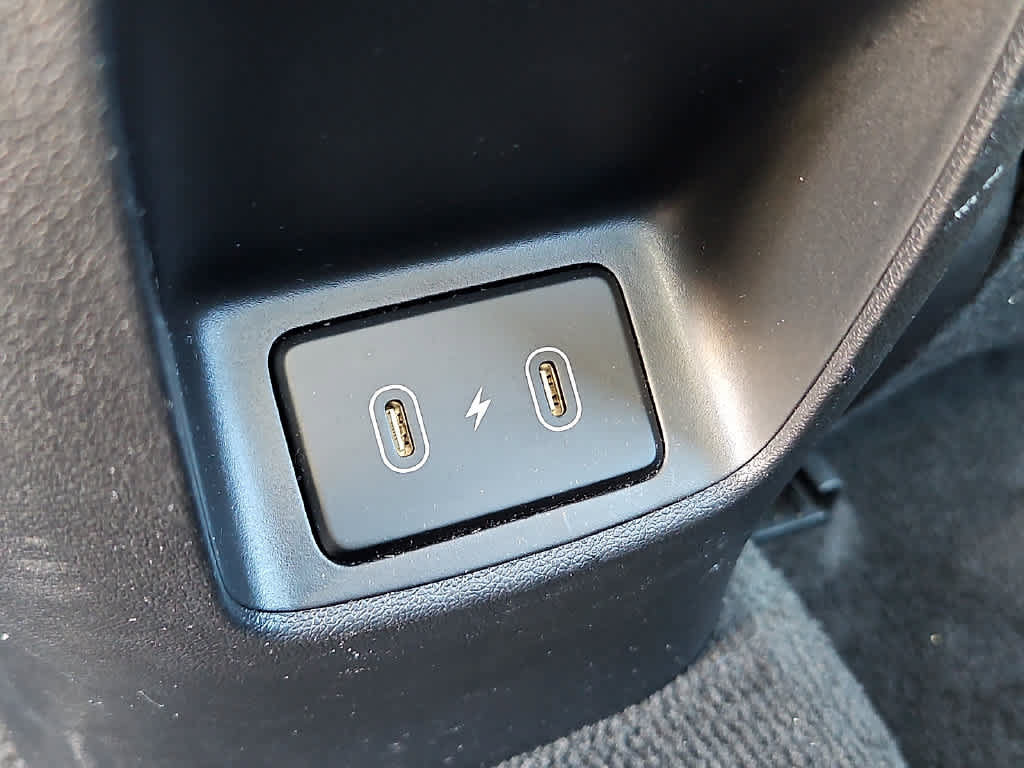 Used 2025 Hyundai Elantra SEL FWD image 28