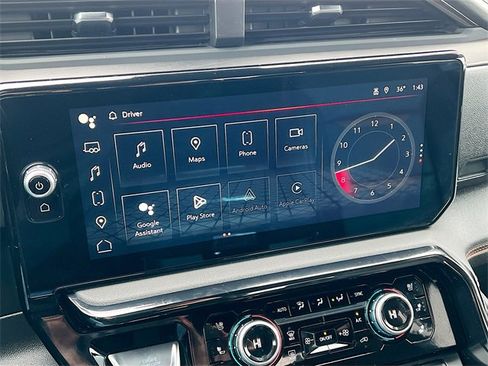 Used 2024 GMC Sierra 2500 AT4 image 17