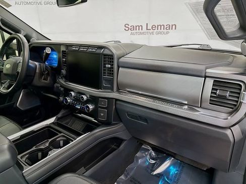 Used 2024 Ford F450 Platinum w/ FX4 Off-Road Package image 31