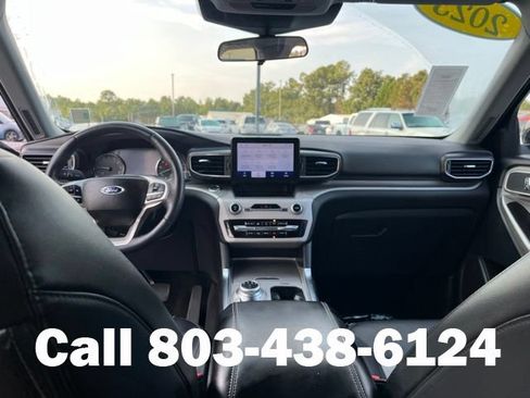 Used 2023 Ford Explorer XLT w/ Equipment Group 202A RWD image 15