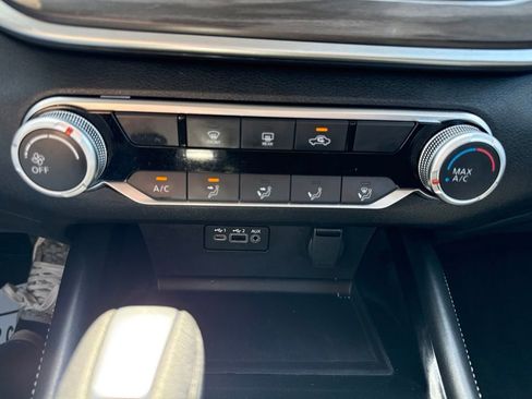 Used 2023 Nissan Altima 2.5 SV FWD image 19