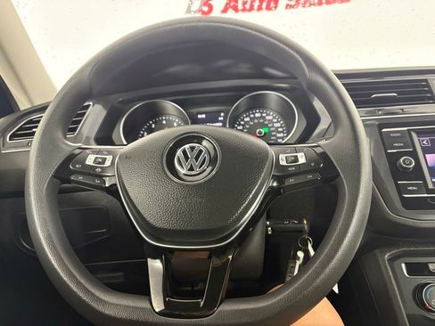 Used 2020 Volkswagen Tiguan S FWD image 20