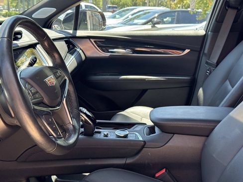 Used 2024 Cadillac XT5 Premium Luxury FWD image 15