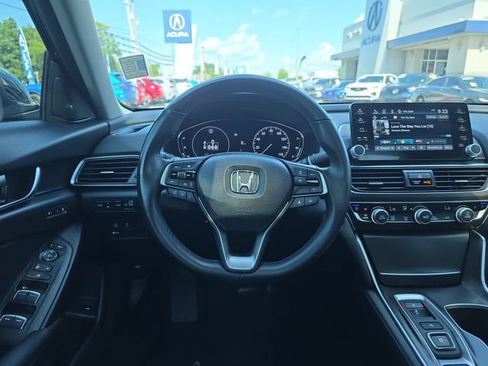 Used 2022 Honda Accord Touring image 16