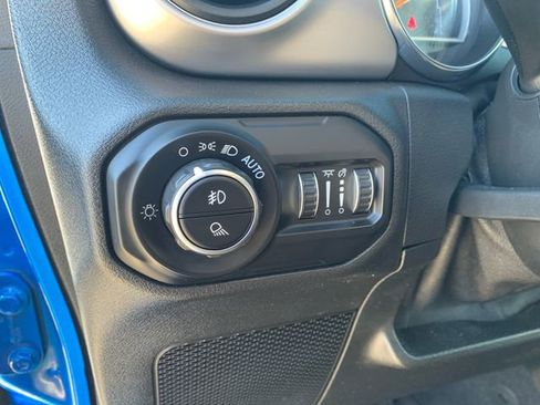 Used 2021 Jeep Gladiator Sport w/ Quick Order Package 24Q 80Th image 19