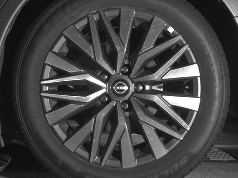 Used 2025 Nissan Altima 2.5 SV image 14