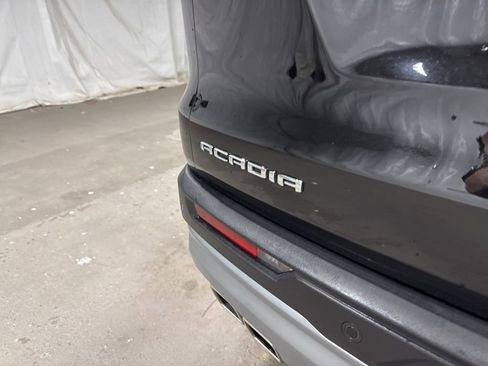 Used 2025 GMC Acadia Elevation image 19