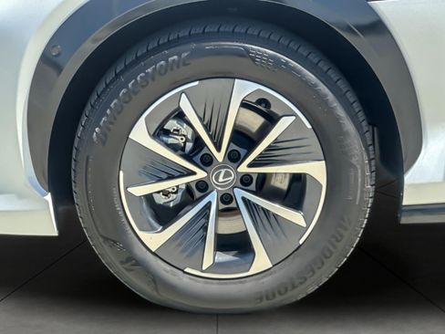 Used 2023 Lexus RZ 450e Premium w/ Technology Package AWD/4WD image 25