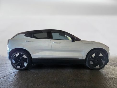 New 2025 Volvo EX30 Ultra w/ Protection Package Premier AWD/4WD image 4
