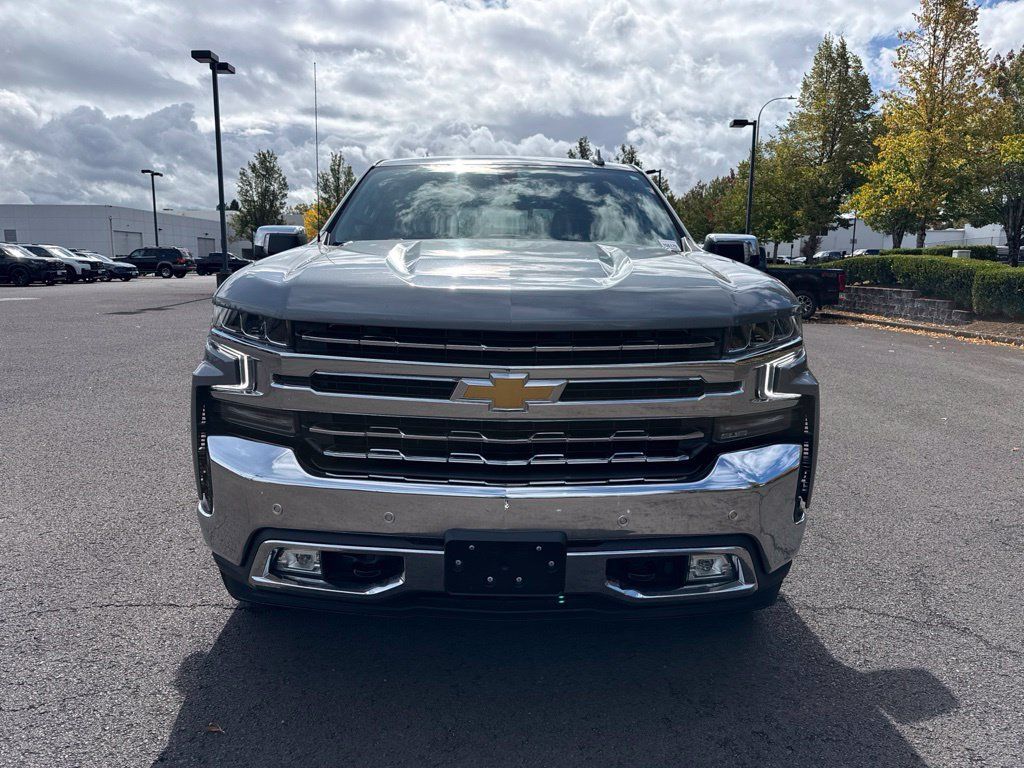 Used 2021 Chevrolet Silverado 1500 LTZ AWD/4WD image 2