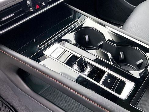 New 2026 Volkswagen Atlas Peak Edition image 17